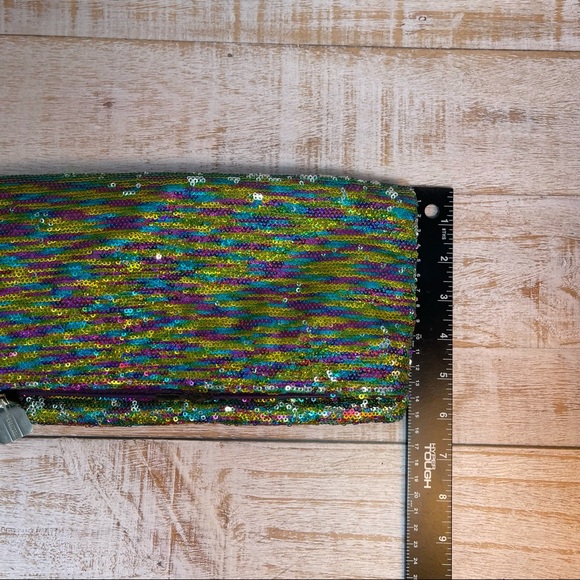 NWT BCBGeneration Multi-Colored Sequin Foldover Clutch Teal - Picture 16 of 16